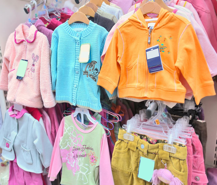 Особенности продажи детской одежды