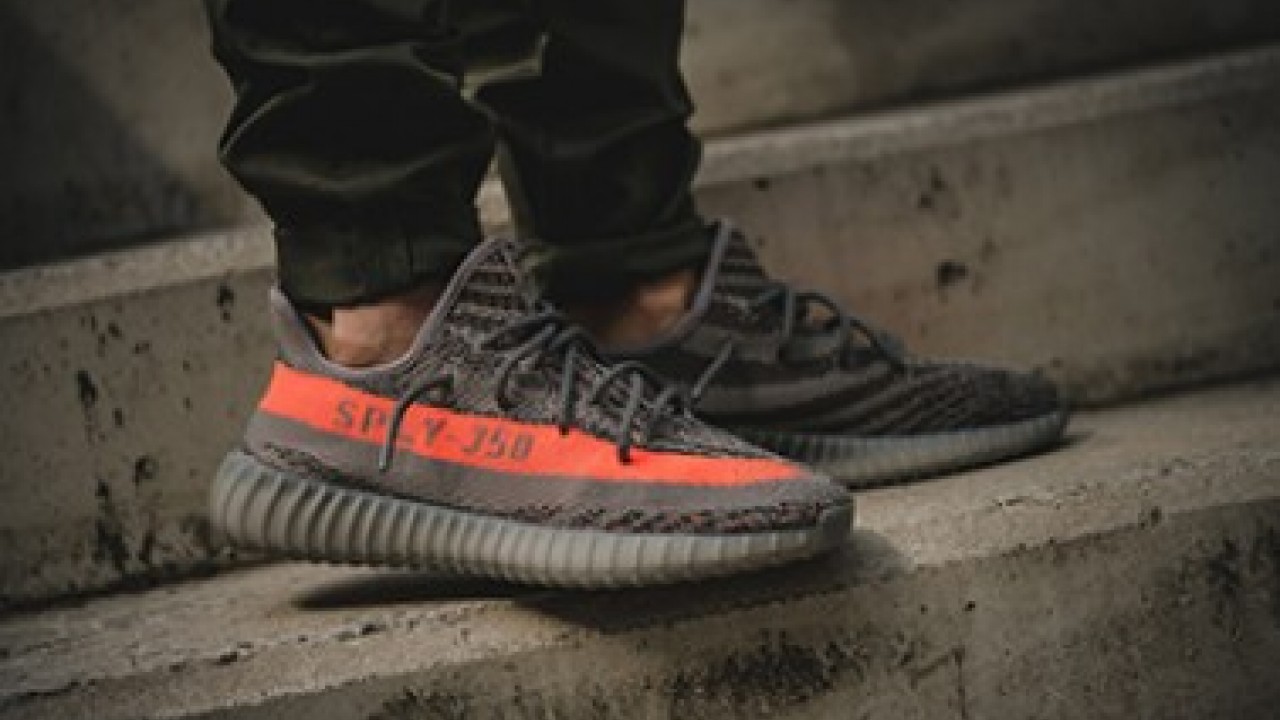 yeezy beluga 1.0 on feet