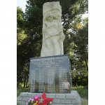 Памятник в селе Гуни