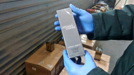 Уральские таможенники задержали партию контрафактной парфюмерии стоимостью 1,7 млн рублей