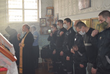 10 осужденных ирбитского СИЗО-2 окунулись в крещенскую купель