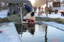 В Ирбите начались крещенские купания (ФОТО, ВИДЕО)