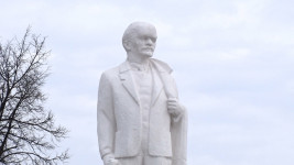 Памятник В.И. Ленину в Ирбите