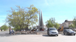 Начались работы по благоустройству сквера, в котором расположен обелиск памяти рабочих Ирбитского автоприцепного завода