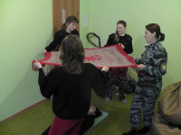 Павлопосадские платки помогают в психологической работе с сотрудницами СИЗО-2 в Ирбите