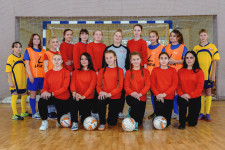В Ирбите прошел товарищеский матч по мини-футболу среди женских команд