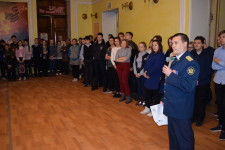 Сотрудники СИЗО-2 провели "Урок мужества" в школе № 1 города Ирбита