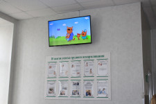 Детской поликлинике подарили телевизоры