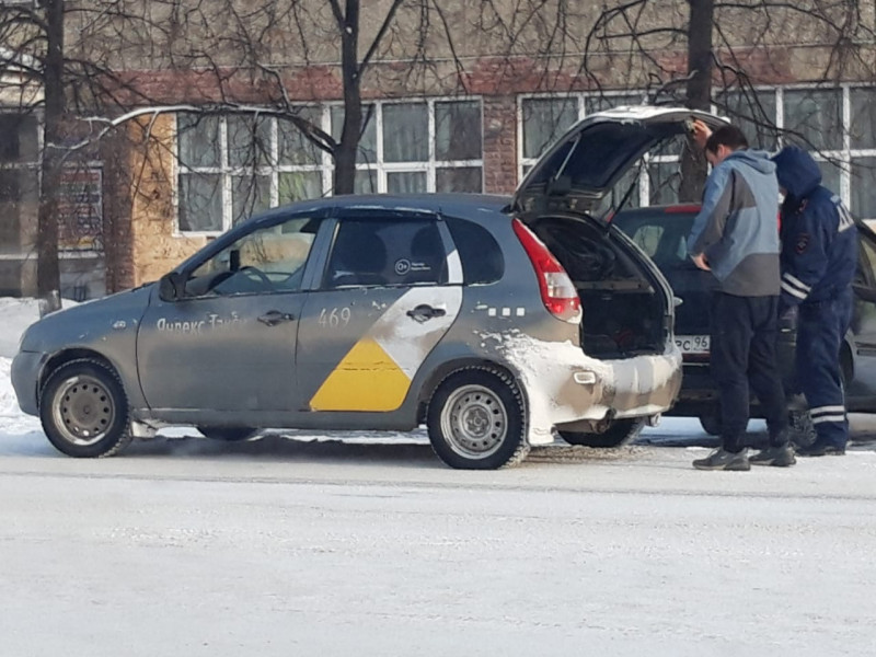 Сотрудниками Ирбитской Госавтоинспекции проведена проверка «Такси ...