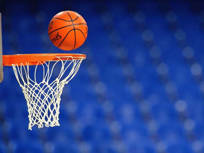 Мужская и женская команды города Ирбита заняли вторые места в зональных соревнованиях по баскетболу