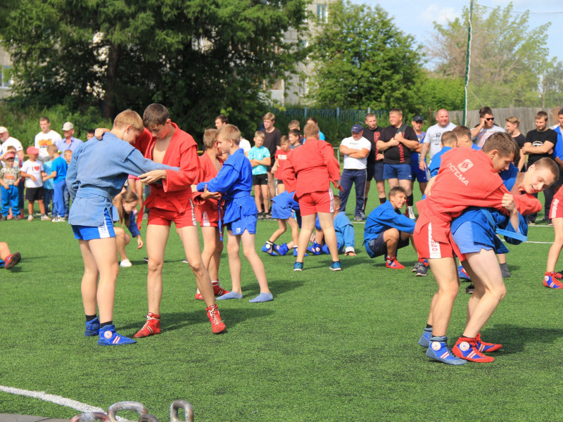 В Ирбите прошел спортивный праздник - День физкультурника