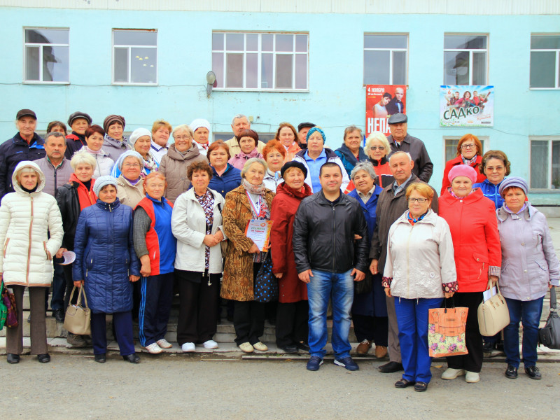 В Ирбите прошел спортивный праздник, посвященный Дню пенсионера Свердловской области и Дню пожилого человека