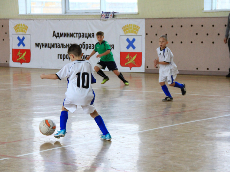 В Ирбите прошел очередной тур Первенства Восточного управленческого округа по мини-футболу среди юношеских команд