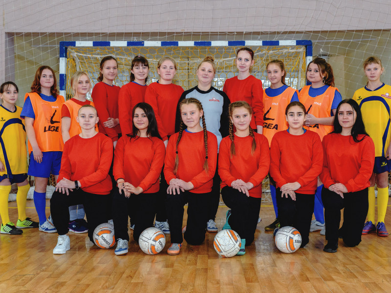 В Ирбите прошел товарищеский матч по мини-футболу среди женских команд
