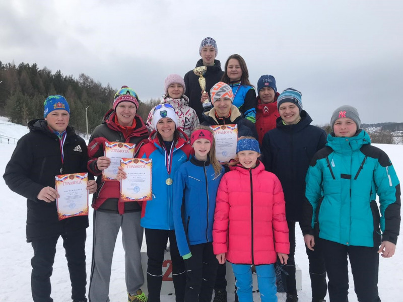 Команда города Ирбита заняла первое место на соревнованиях по лыжным гонкам в Реже