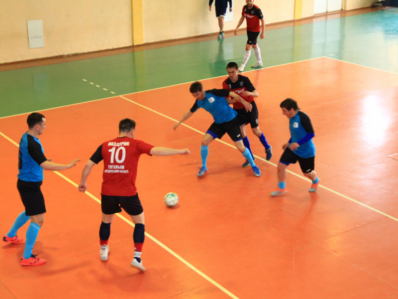 В Ирбите прошел Открытый Кубок Главы города по мини-футболу среди взрослых команд