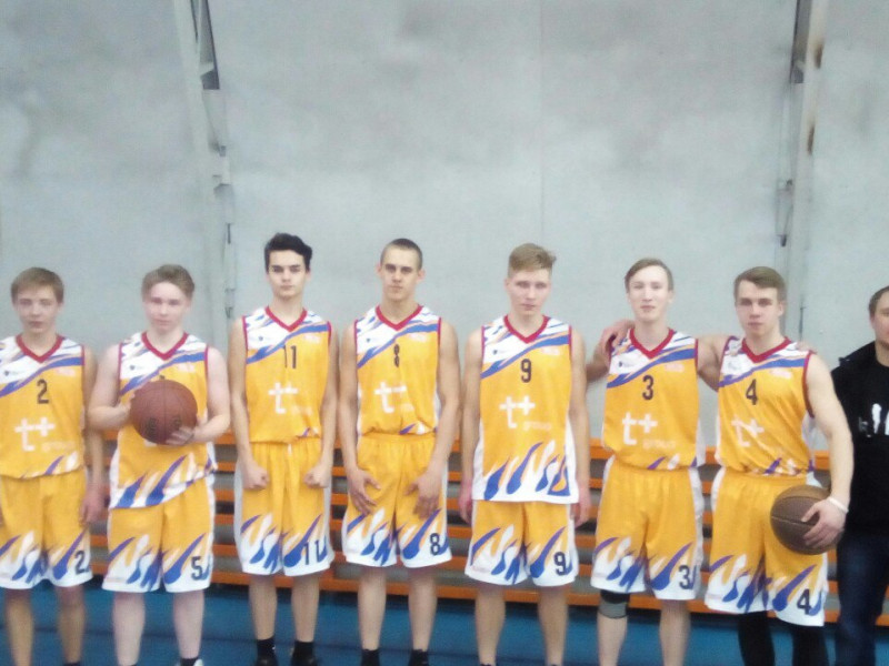 Команда города Ирбита одержала две победы на Чемпионате Восточного управленческого округа по баскетболу
