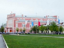 Площадь имени Ленина (вид на Пассаж) город Ирбит